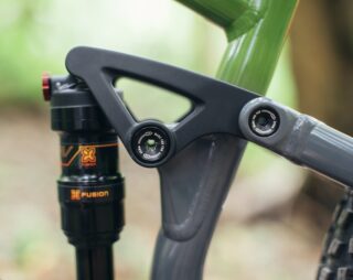 Rift Zone Alloy MultiTrac suspension detail.