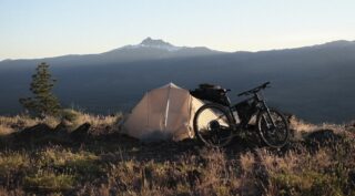 Marin Pine Mountain 2 and camping tent.